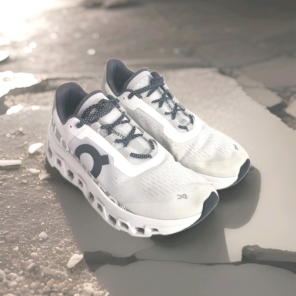 On Cloud Monster Running 61.98433 Women 9.5 CloudTec Running Shoes White Black